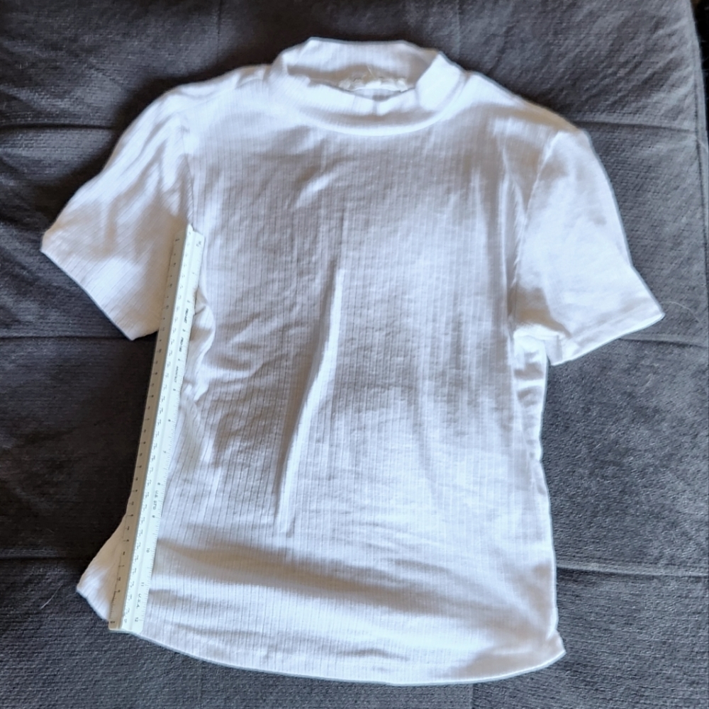 Ribbed mock neck top